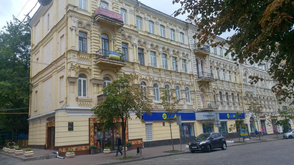 Apartment On Horodetskoho 4 Kiev Luaran gambar